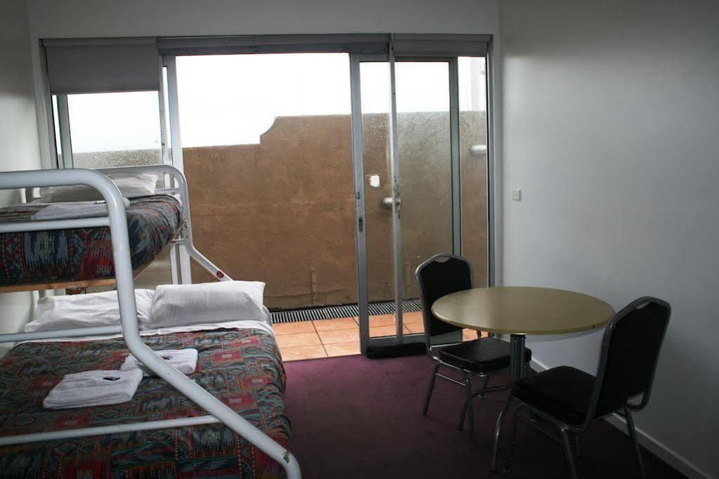 Mad Monkey Melbourne Hostel Eksteriør bilde