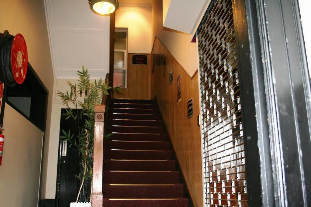 Mad Monkey Melbourne Hostel Eksteriør bilde